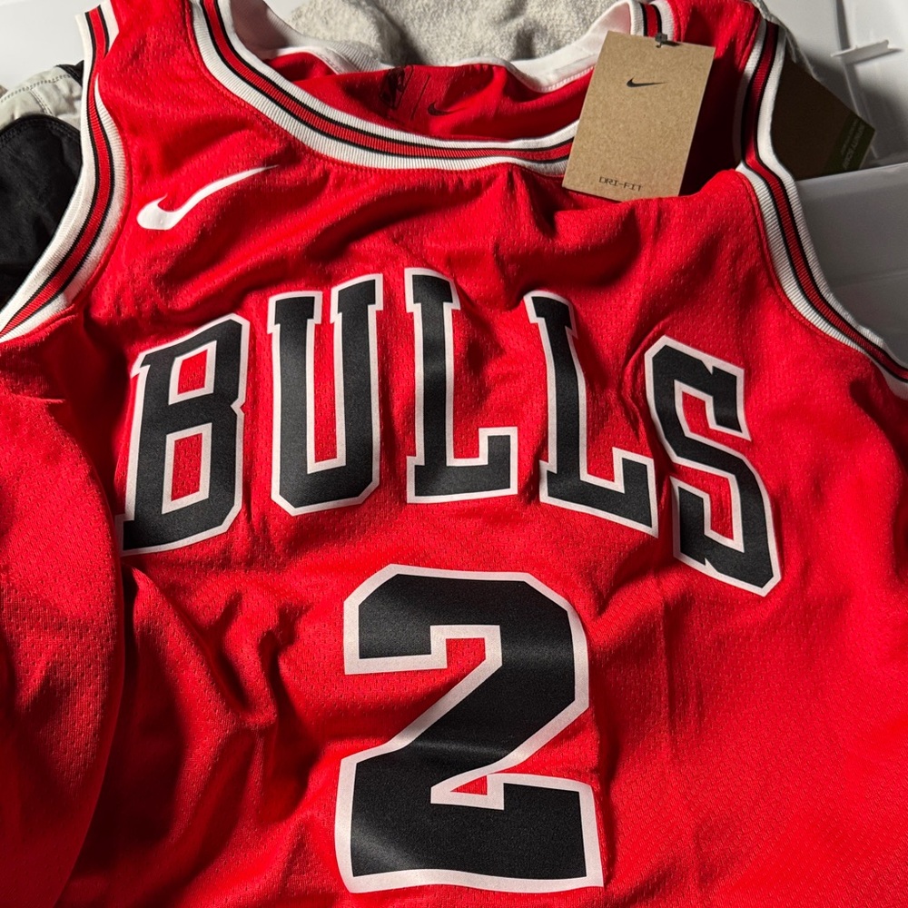 Nike Bulls Ball 2 NWT Jersey